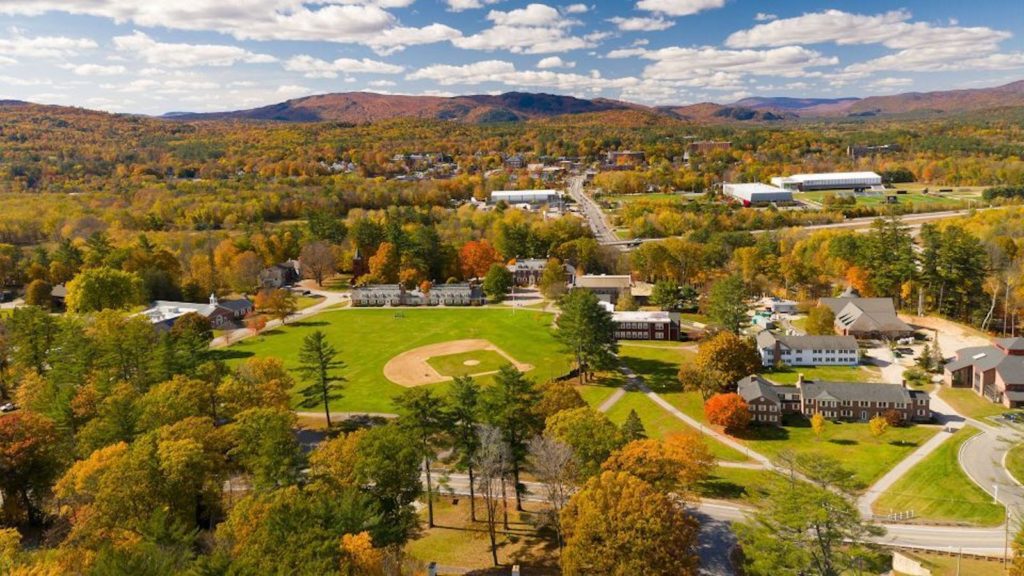 Holderness School is a boarding and day, multi-sport institution. Developing skill building, strength and inclusivity among student-athletes.