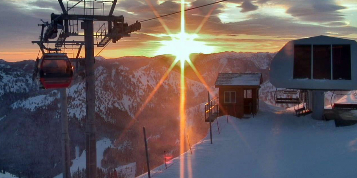 ALTERA MOUNTAIN COMPANY NAMES LINNEA HANSEN PRESIDENT & COO OF CRYSTAL MOUNTAIN