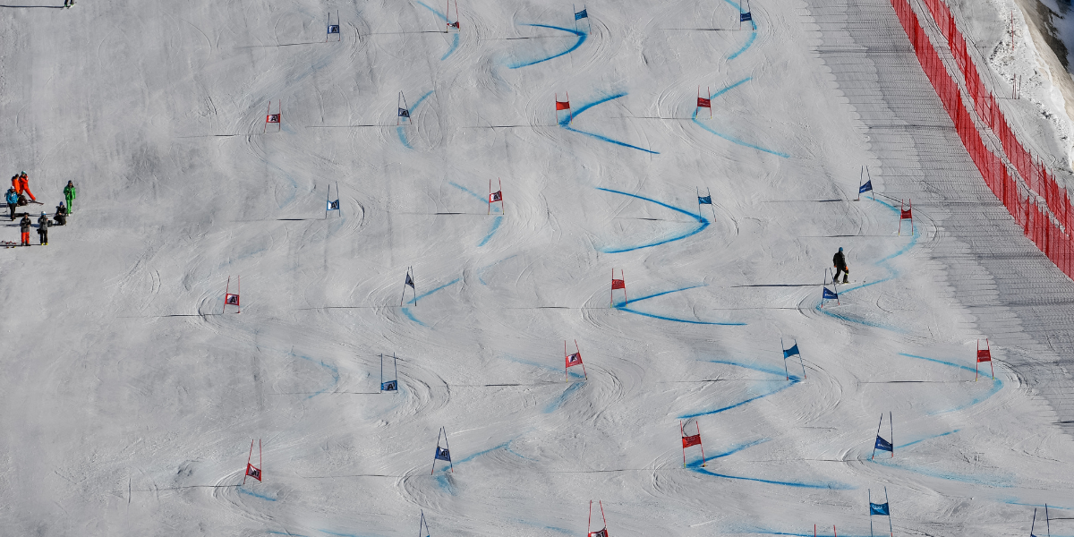 Stop Training in Silos: Why Ski Racing Needs More Shared Environments and How to Create Them
