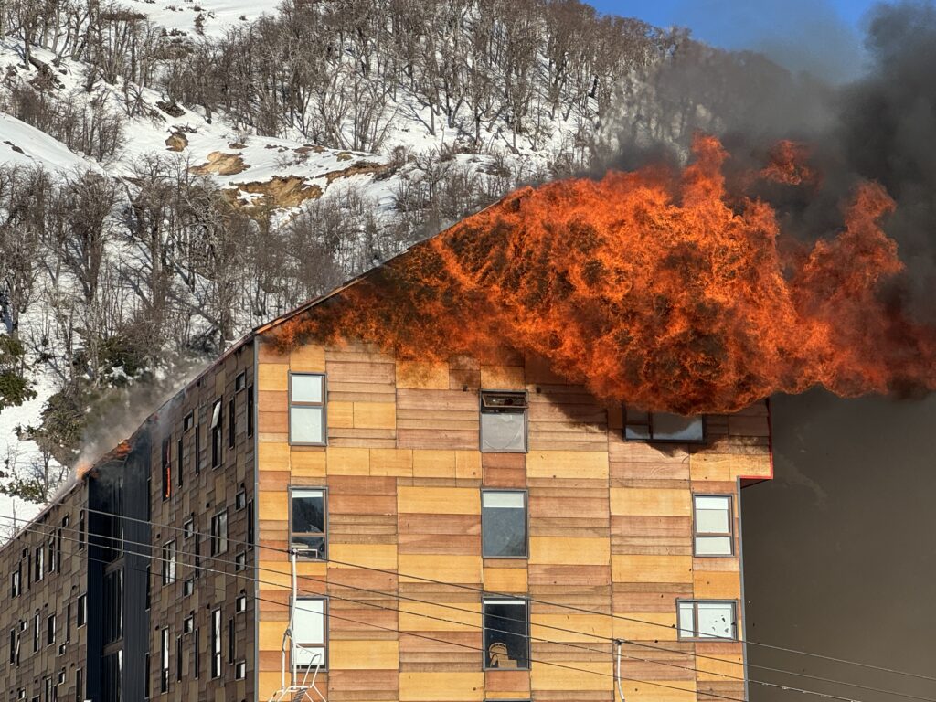 A Matter of Minutes: Masters Racers Escape Hotel Blaze at Nevados de Chillán